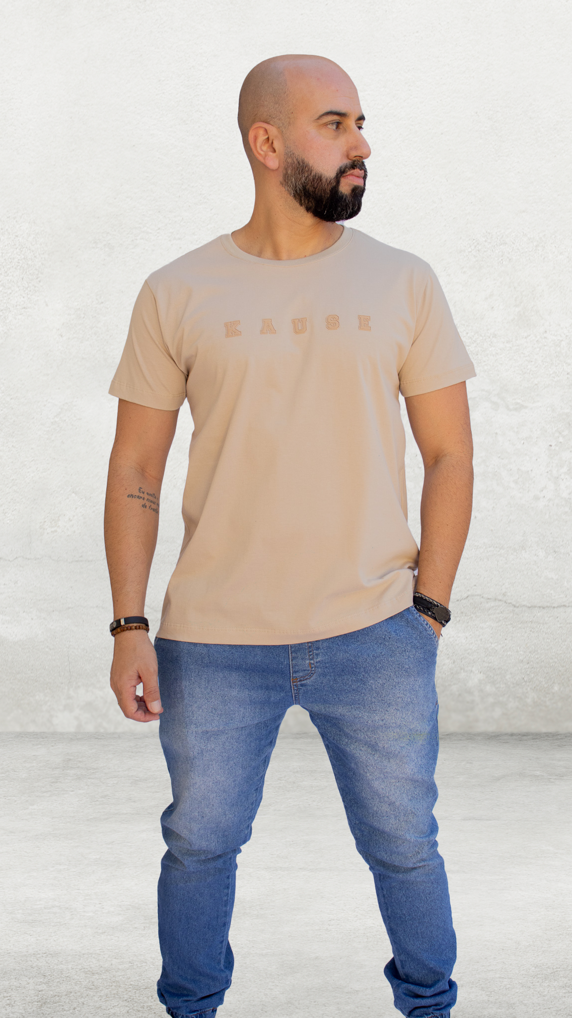 TERRA DE ORIGEM- Camiseta Fio 30.1 Penteado. Modelagem convencional de tecido suave  e confortável.
