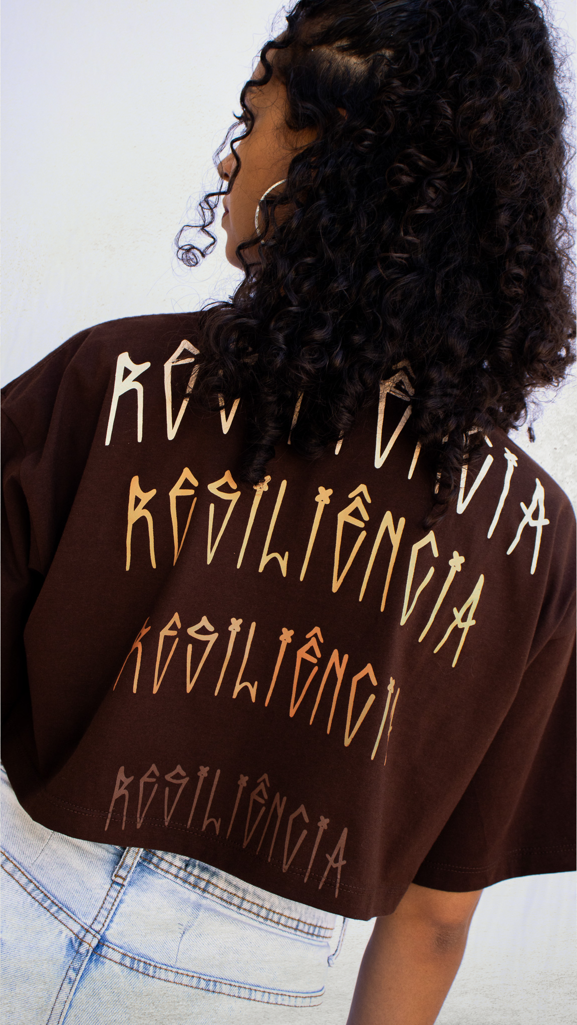 TERRA QUE AGUENTA- Cropped Oversized Marrom 100% Algodão