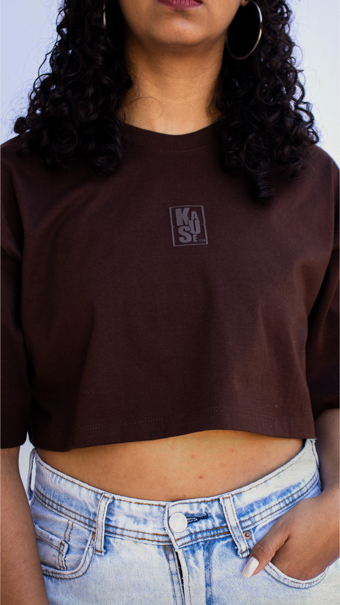 TERRA QUE AGUENTA- Cropped Oversized Marrom 100% Algodão